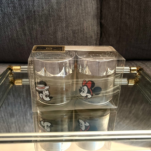 Mickey Minnie Mouse “Gift of Glass From Walt Disney World” Salt Pepper Shakers - Picture 2 of 4